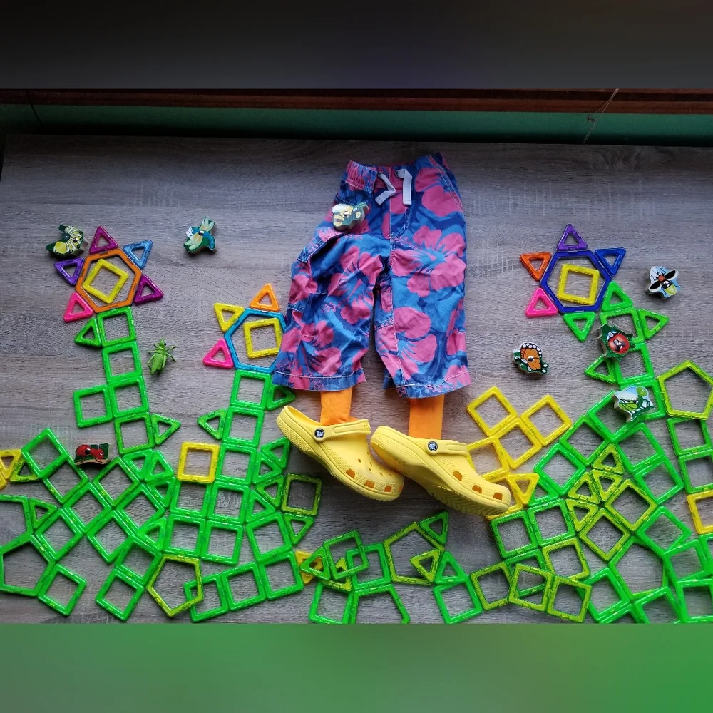 2011 ln/euc Mini Boden hibiscus board shorts size 6 - Picture 5 of 16